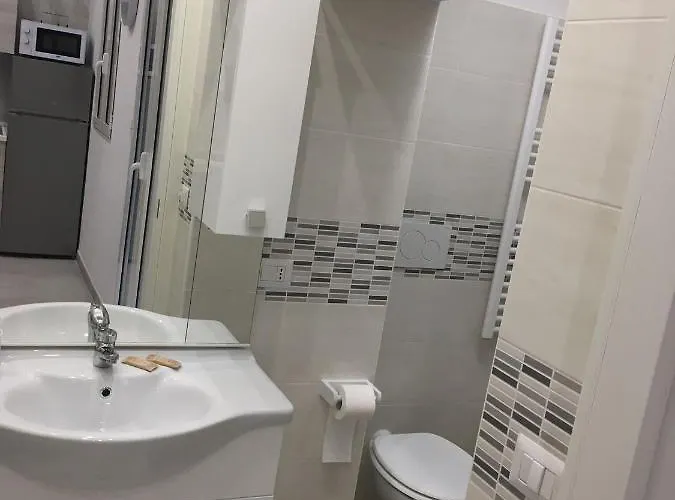 Inblu アパート *